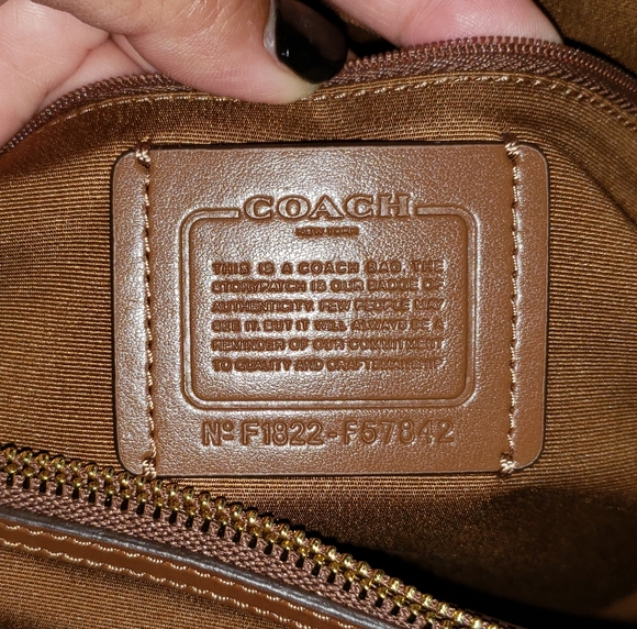Coach Handbag - Picture 6 of 8